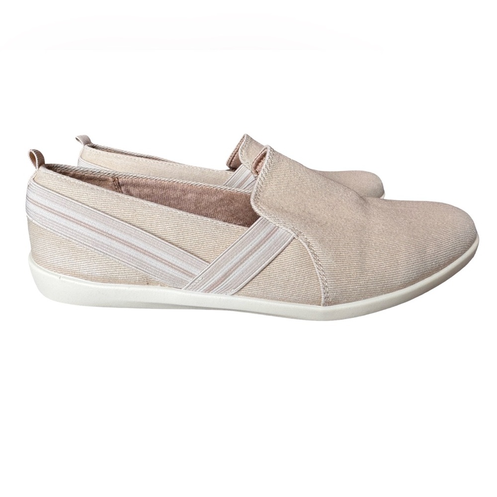 Lifestride Namaste Slip On Canvas Sneaker Women’s Size 8.5 WIDE Khaki Comfort